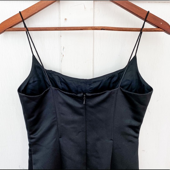 BHWM structured sculpted black spaghetti ruffle 0 - Picture 5 of 8